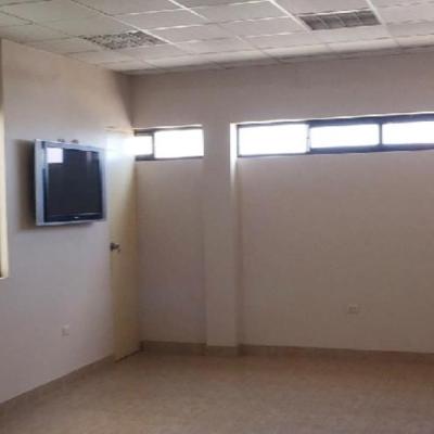 ALQUILER DE OFICINA EMPRESARIAL EN AV. LUIS GONZÁLES